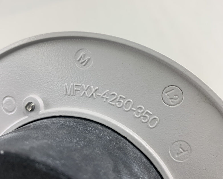 Pelco ICS150-CDV39A Security Camera MFXX-4250-350 For Parts or Repair