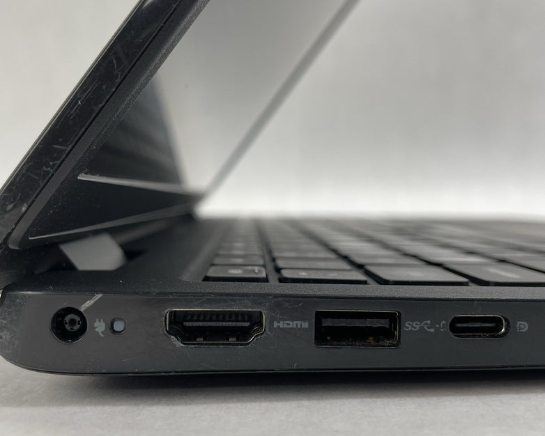 Dell Latitude 3520 15.6" i5-1135G7 2.40 GHz 8 GB RAM No SSD/OS/AC - Worn Keys