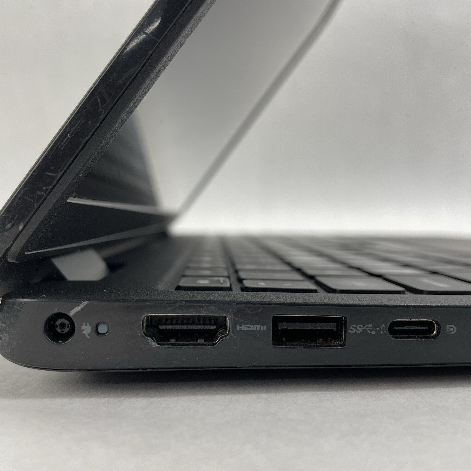 Dell Latitude 3520 15.6" i5-1135G7 2.40 GHz 8 GB RAM No SSD/OS/AC - Worn Keys6