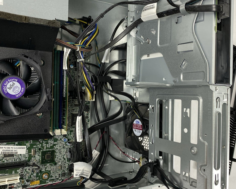 Lenovo ThinkCentre M93p DT Intel Core i5-4570 3.2GHz 8GB RAM No HDD No OS