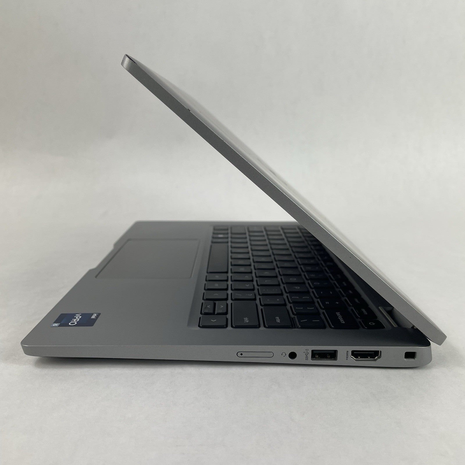 Dell Latitude 5330 13.3" i5-1245U 3.96 GHz 16 GB RAM Touchscreen No SSD/OS/AC7