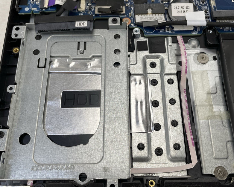 Dell Latitude 3480 14" i5-6200U 2.30 GHz 8 GB RAM No SSD/OS/AC