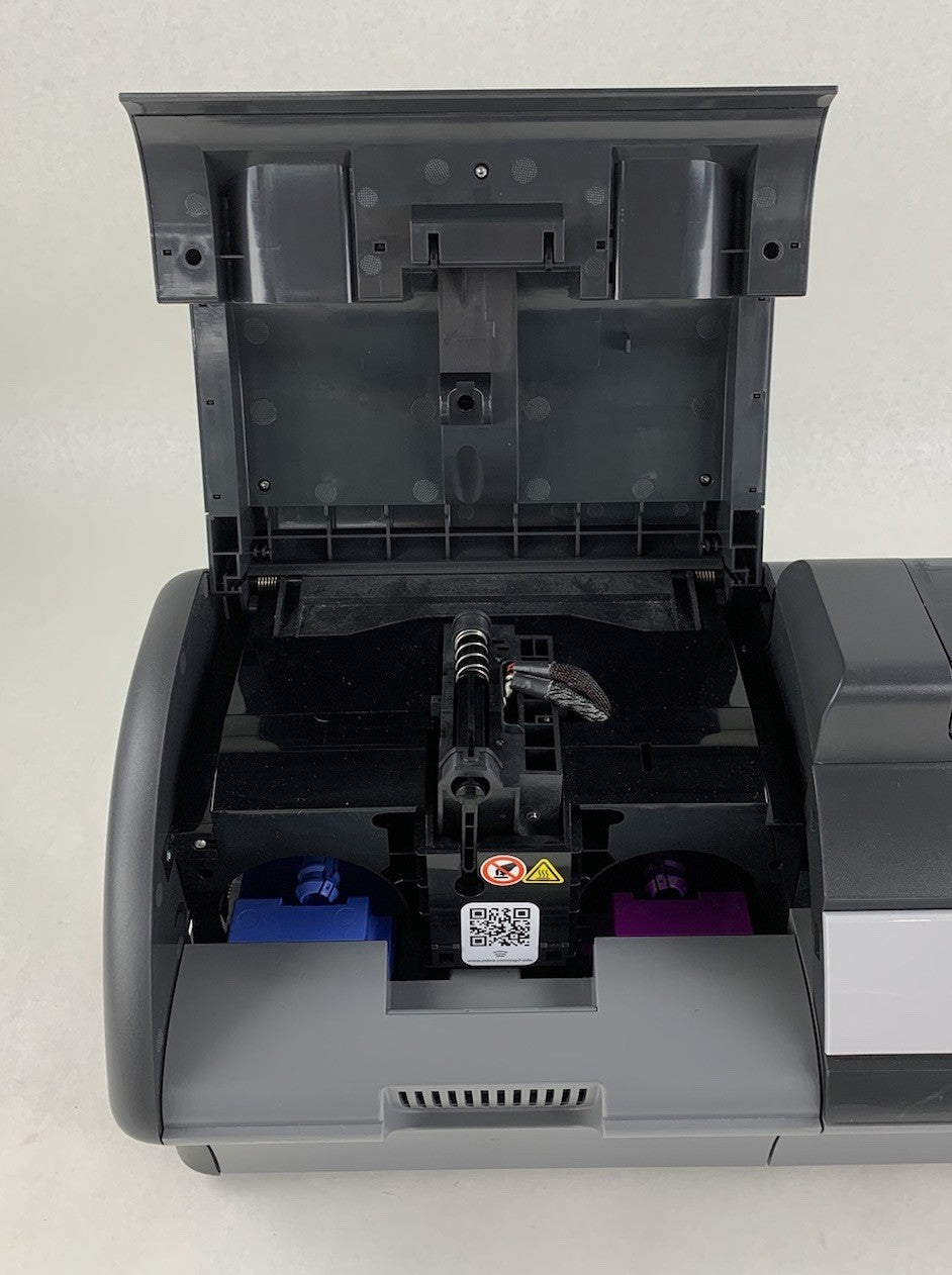 Zebra ZXP Series 7 Z71-U00C0000US00 Card Printer No Ribbon