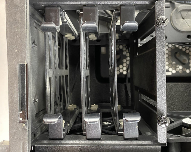 Corsair Obsidian Series 550D Mid-Tower Gaming Computer Case Damaged Front Panel