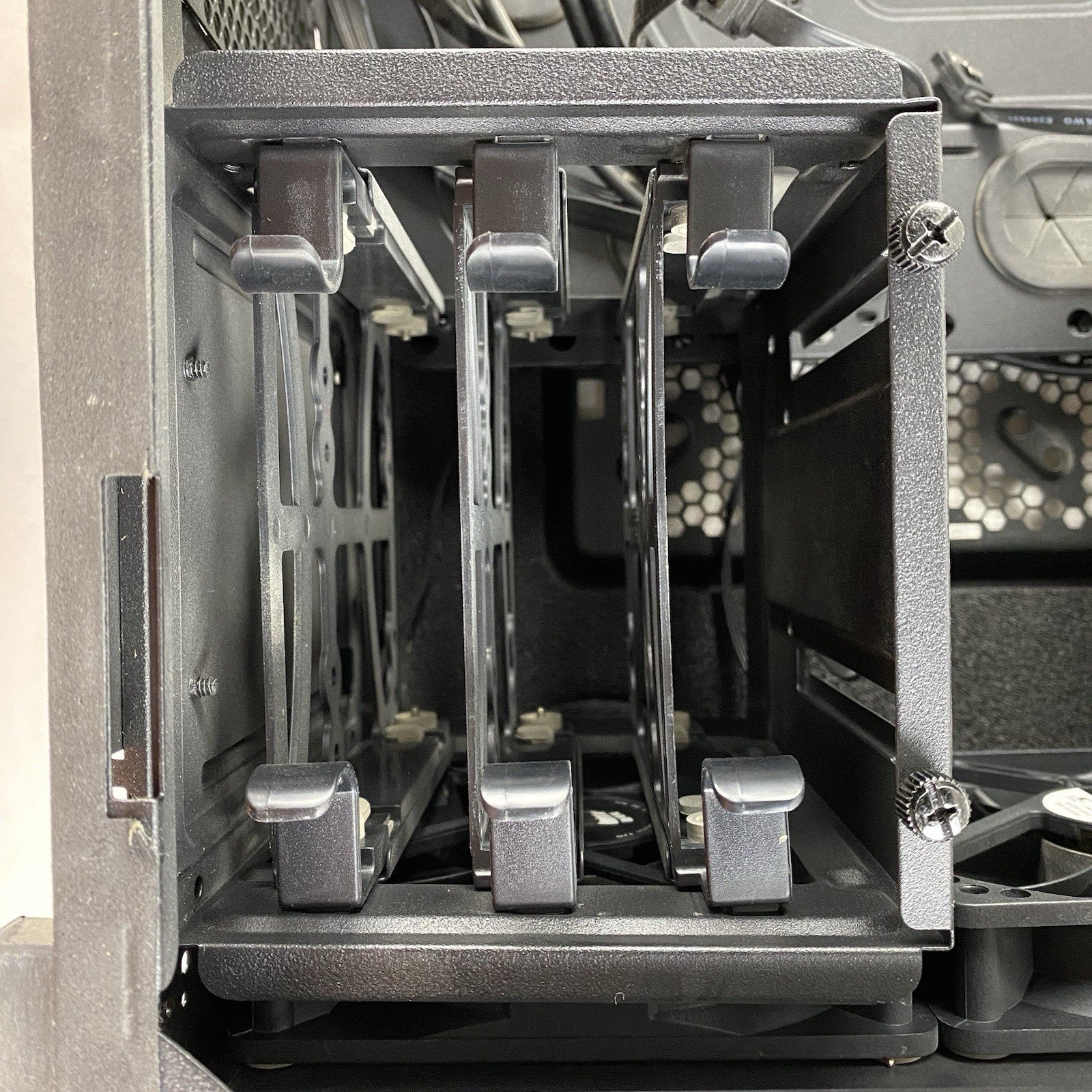 Corsair Obsidian Series 550D Mid-Tower Gaming Computer Case Damaged Front Panel