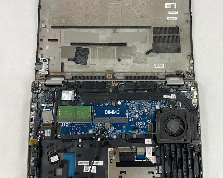 Dell Latitude 5520 15.6" i5-1135G7 2.40GHz 8GB RAM No SSD/OS/Batt - Missing Keys