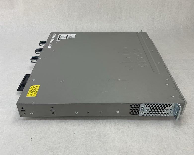 Cisco Catalyst WS-C3850-48T-S 48 Port 1X PSU Tested Reset