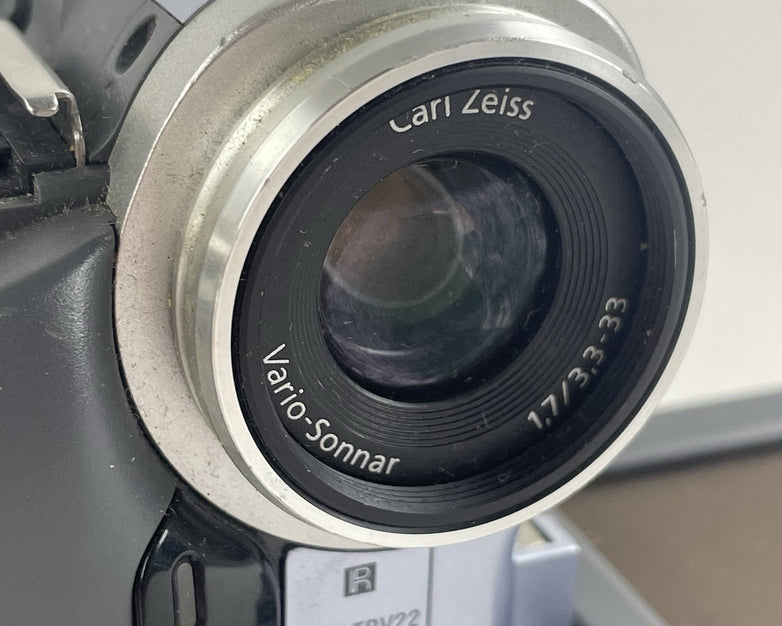 Sony Handycam DCR-TRV22E MiniDV Camcorder With Power Cord Tested