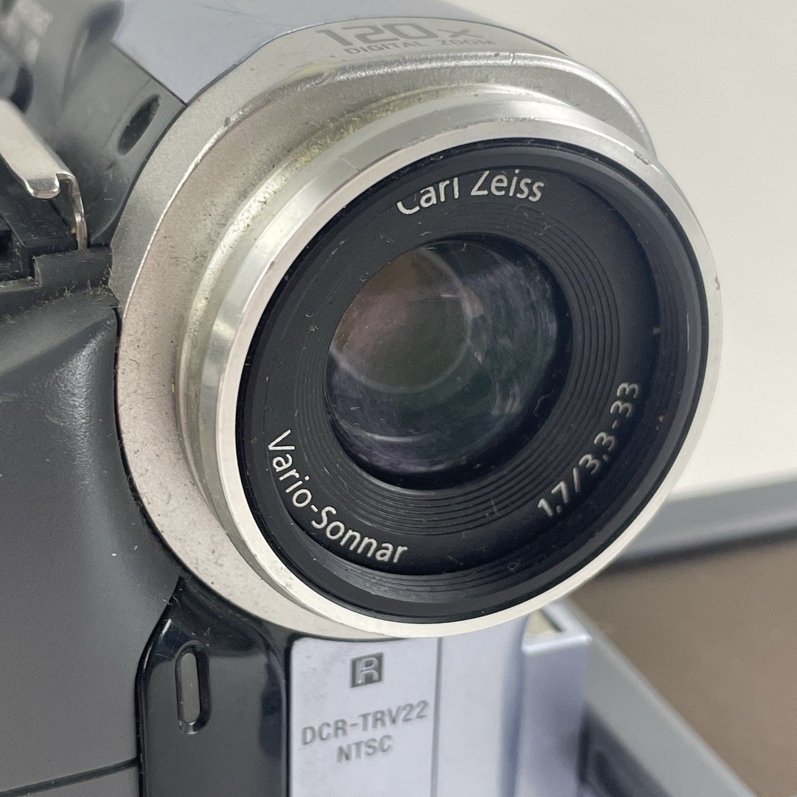 Sony Handycam DCR-TRV22E MiniDV Camcorder With Power Cord Tested5
