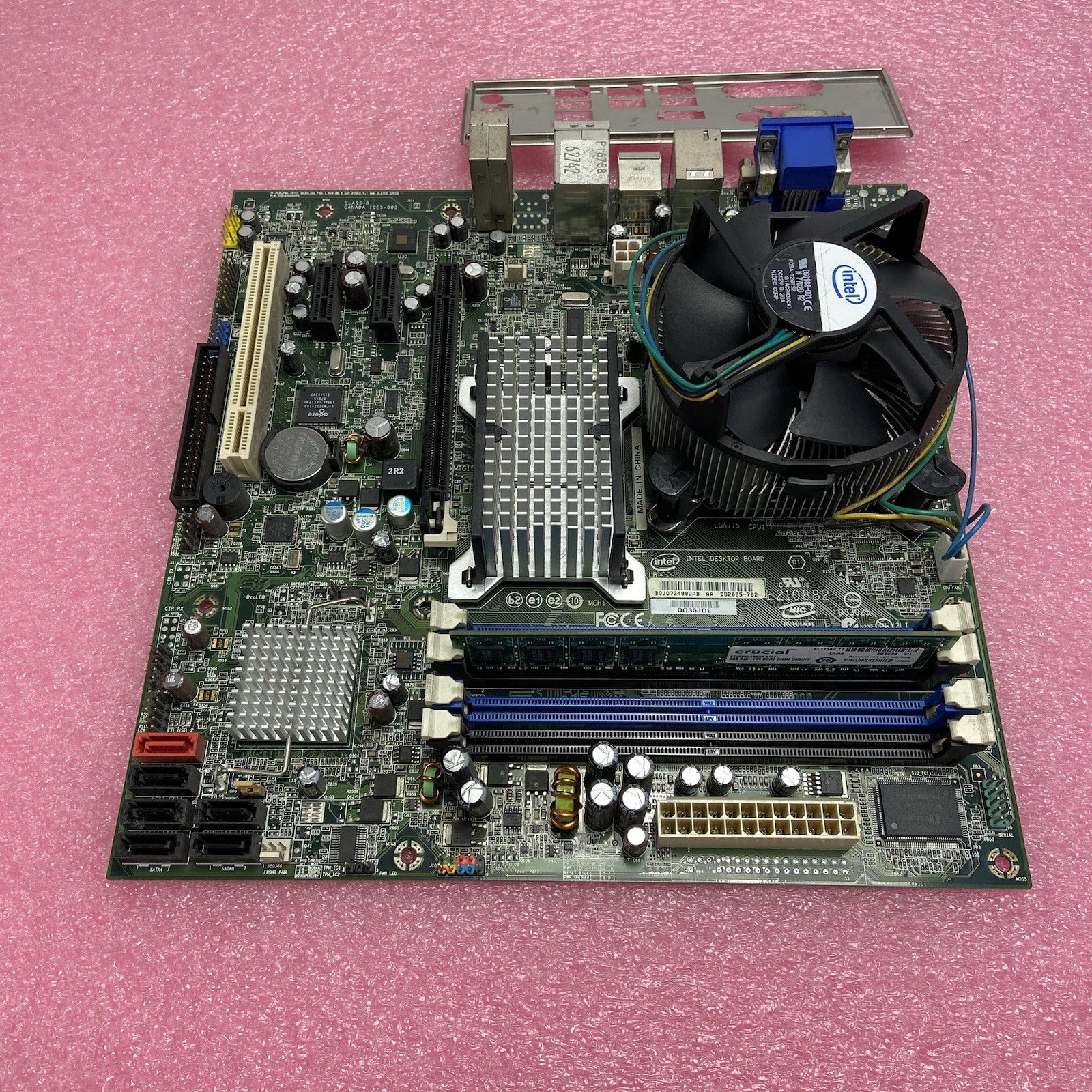 Intel DQ33JOE Motherboard Intel Core 2 Duo E6750 2.66GHz 2GB RAM w/IO Shield2