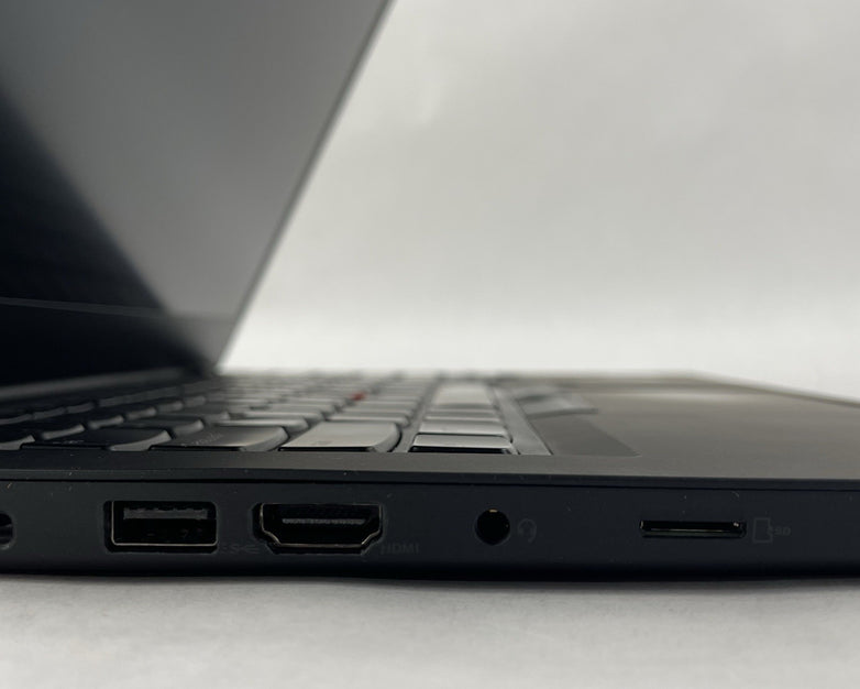 Lenovo ThinkPad T490 14" i5-8365U 1.60 GHz 8 GB RAN No SSD/OS/AC - Chipped Palm
