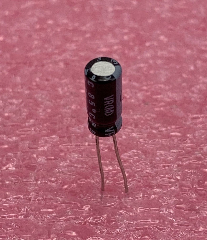 Nichicon 22uF 63V Radial Electrolytic Capacitor (Lot of 9)