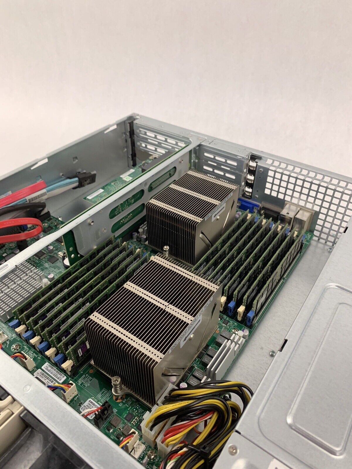 SuperMicro CSE-825-7 2x 12-Core AMD Opteron 6168 1.9 GHz 128 GB RAM No HDD No OS