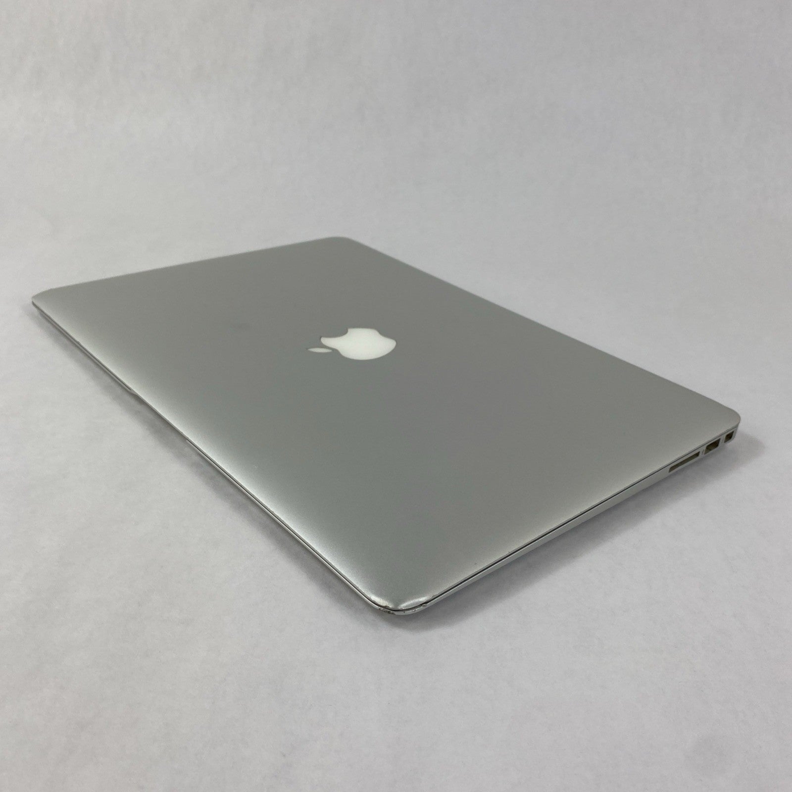 Apple MacBook Air A1466 2012 13" 1.8GHz i5 8GB RAM 120GB SSD os10.15.7 554Cycles15
