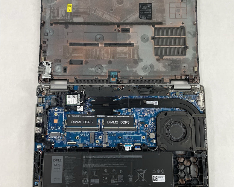 Dell Latitude 5550 15.6" Ultra 7 155U 2.10 GHz No SSD/OS/AC/RAM - READ