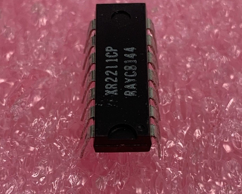 Exar 2211CP 14 Pin Transistor (Lot of 12)