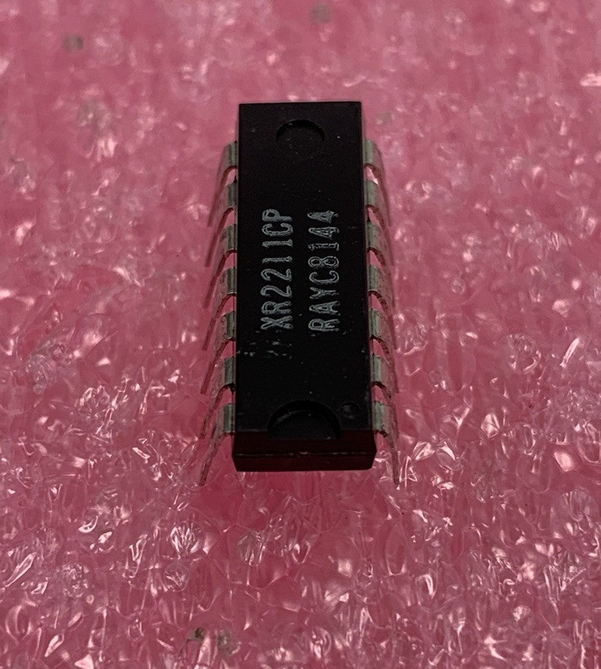 Exar 2211CP 14 Pin Transistor (Lot of 12)