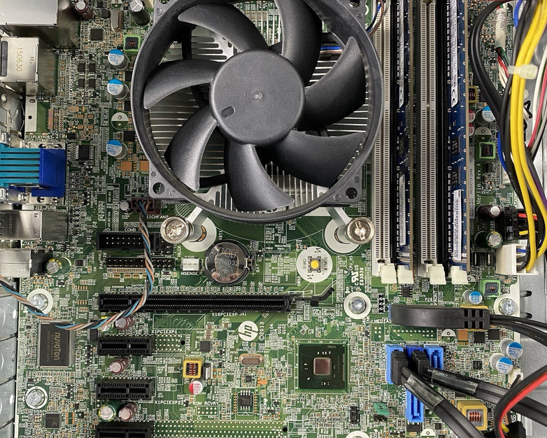 HP ProDesk 600 G1 MT Intel Core i5-4590 3.3GHz 2x4GB RAM No HDD No OS