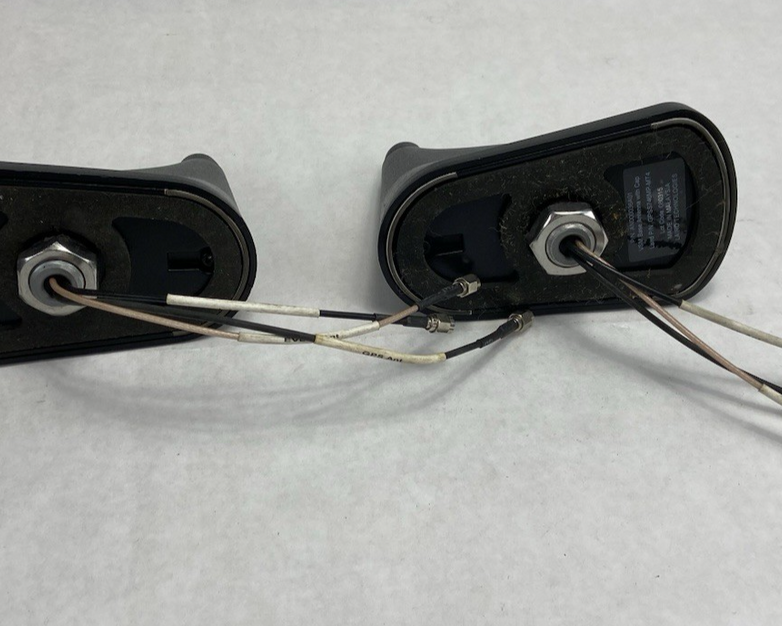 Motorola Laird GPSS746MP-MT4 VSM Base RF Antenna with Cap AN000036A01 - Lot of 2