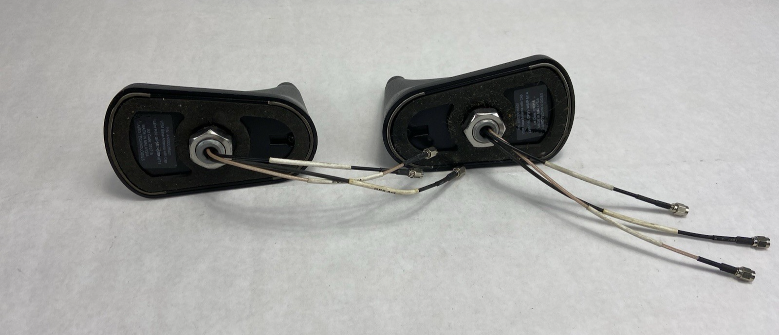 Motorola Laird GPSS746MP-MT4 VSM Base RF Antenna with Cap AN000036A01 - Lot of 2