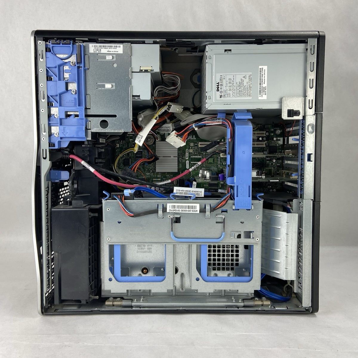 Dell Precision 490 MT Intel Xeon 3GHz 2GB RAM Quadro FX550 No HDD/OS9