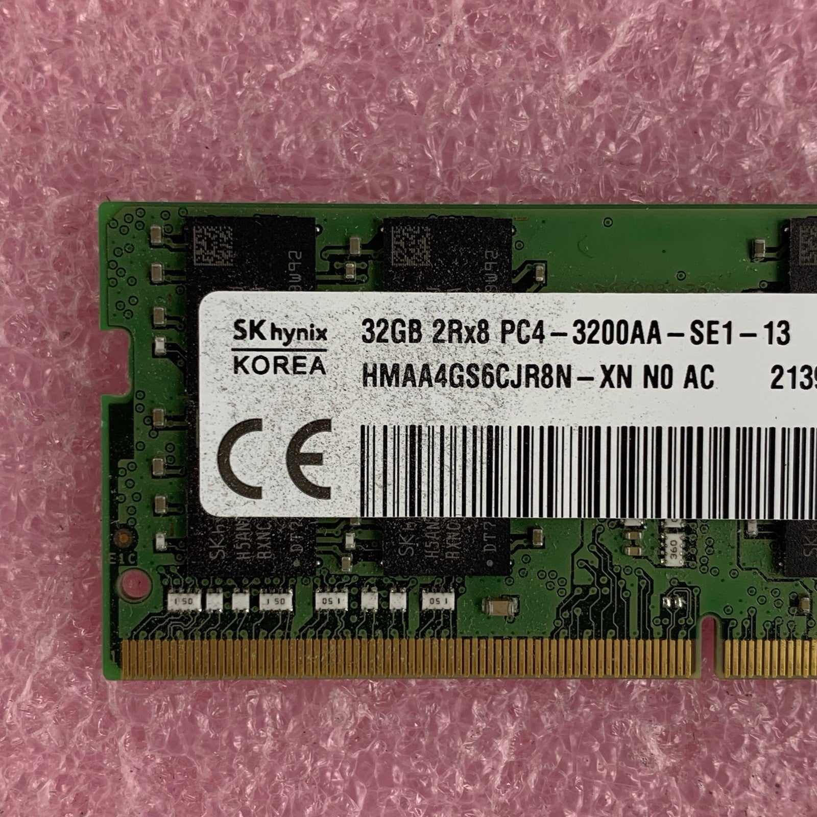 SK Hynix HMAA4GS6CJR8N-XN 32 GB DDR4 SDRAM DIMM PC4-3200AA 288-Pin Laptop Ram2