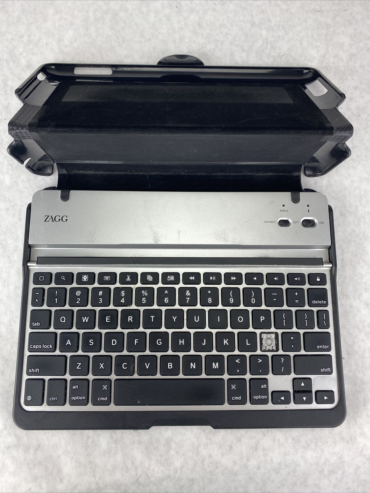 Zagg Folio Bluetooth Keyboard for iPad 2nd/ 3rd/4th Gen Carbon Fiber Black