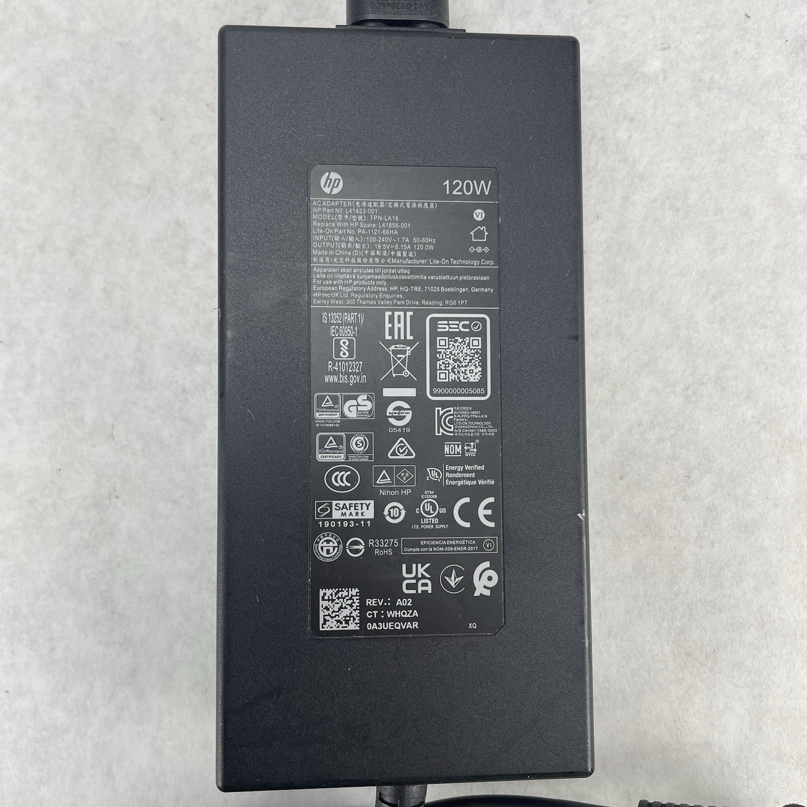 HP TPN-LA18 19.5V 6.15A 120W, AC Adapter Charger Lot of 104