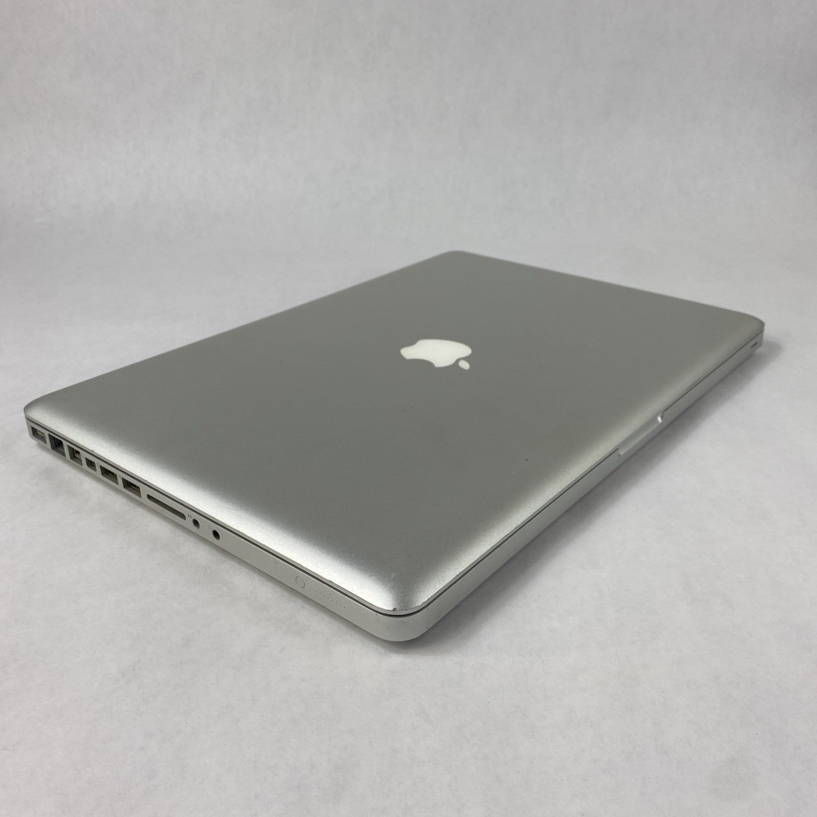 Apple MacBook Pro A1286 2010 15" 2.6GHz i7 8GB RAM 120GB SSD os10.13.6 118Cycles13