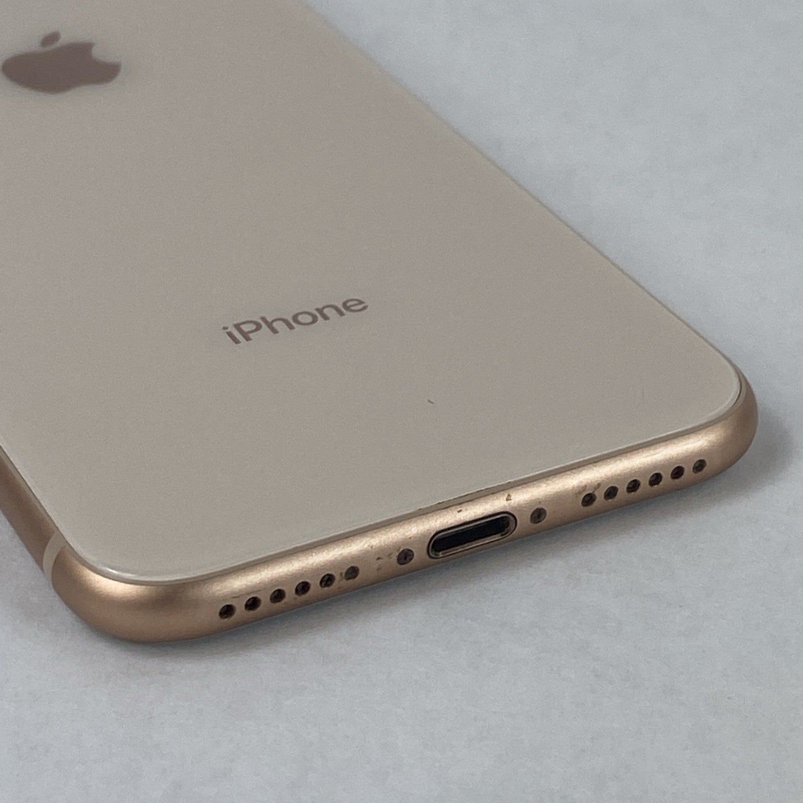 Apple iPhone 8 A1905 64GB Unlocked 4.7" Gold IOS 16.7.1616