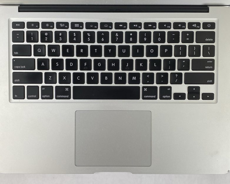 Apple MacBook Air A1466 2017 13" 1.8 GHz i5 8 GB RAM 500GB SSD os12.7.6