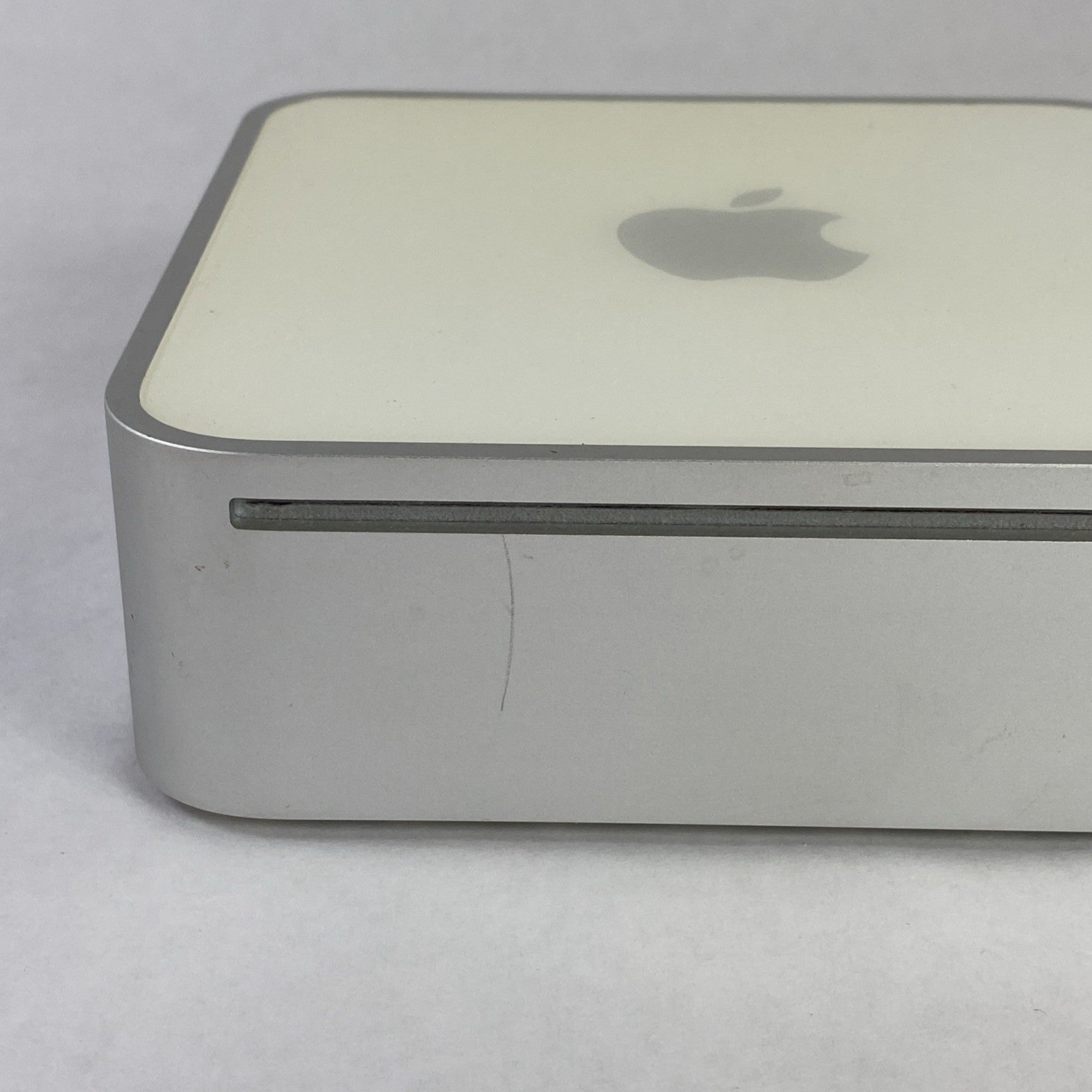 Apple Mac Mini A1176 2006 Core Solo T1200 1.5GHz 512MB RAM No HDD No OS No AC2