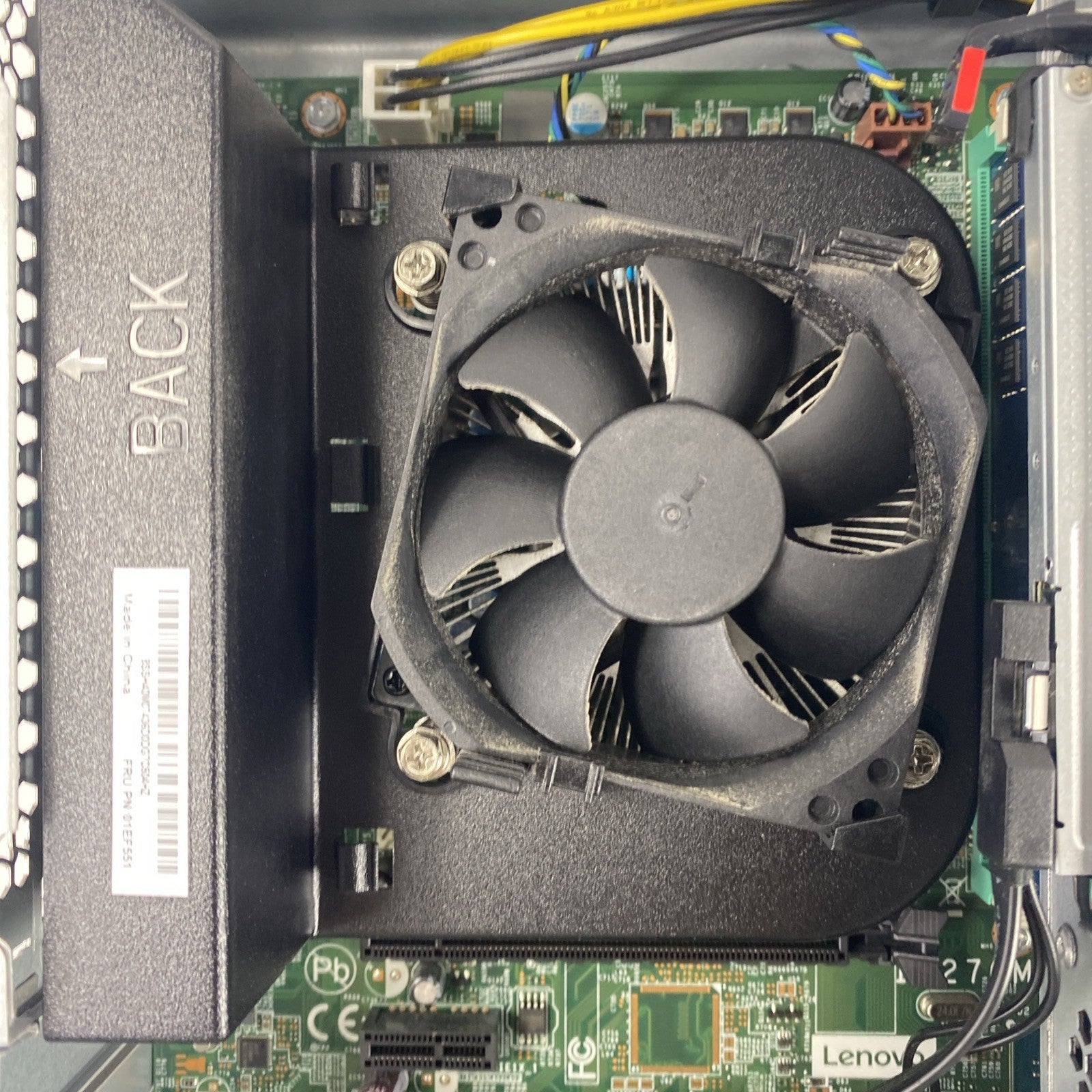 Lenovo ThinkCentre M910s SFF Intel Core i5-6500 3.20GHz 8GB RAM No HDD No OS