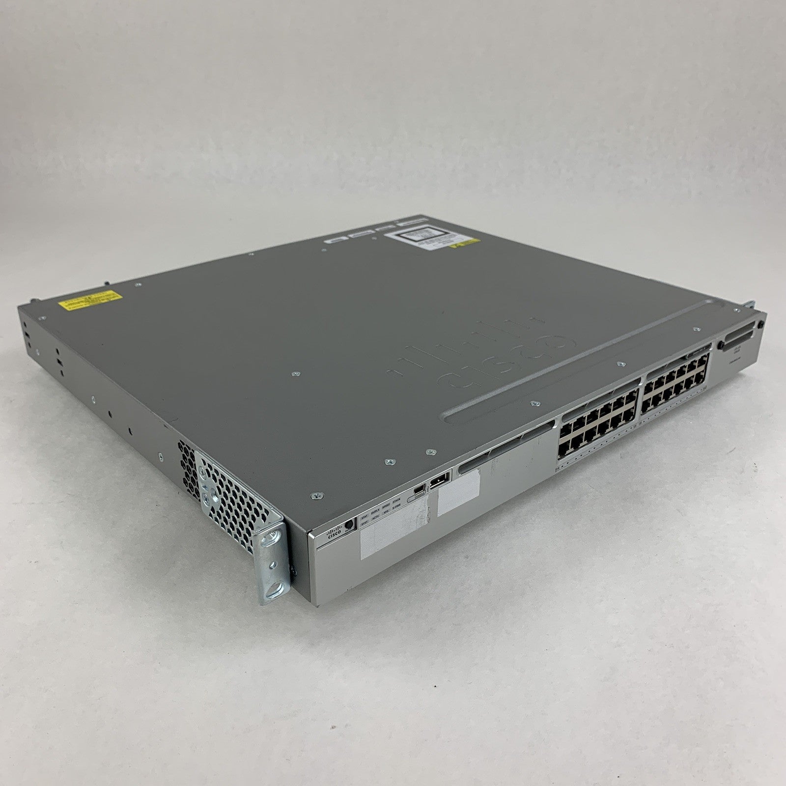 Cisco Catalyst 3850 WS-C3850-24T-S V07 24-Port Ethernet Network Switch Tested