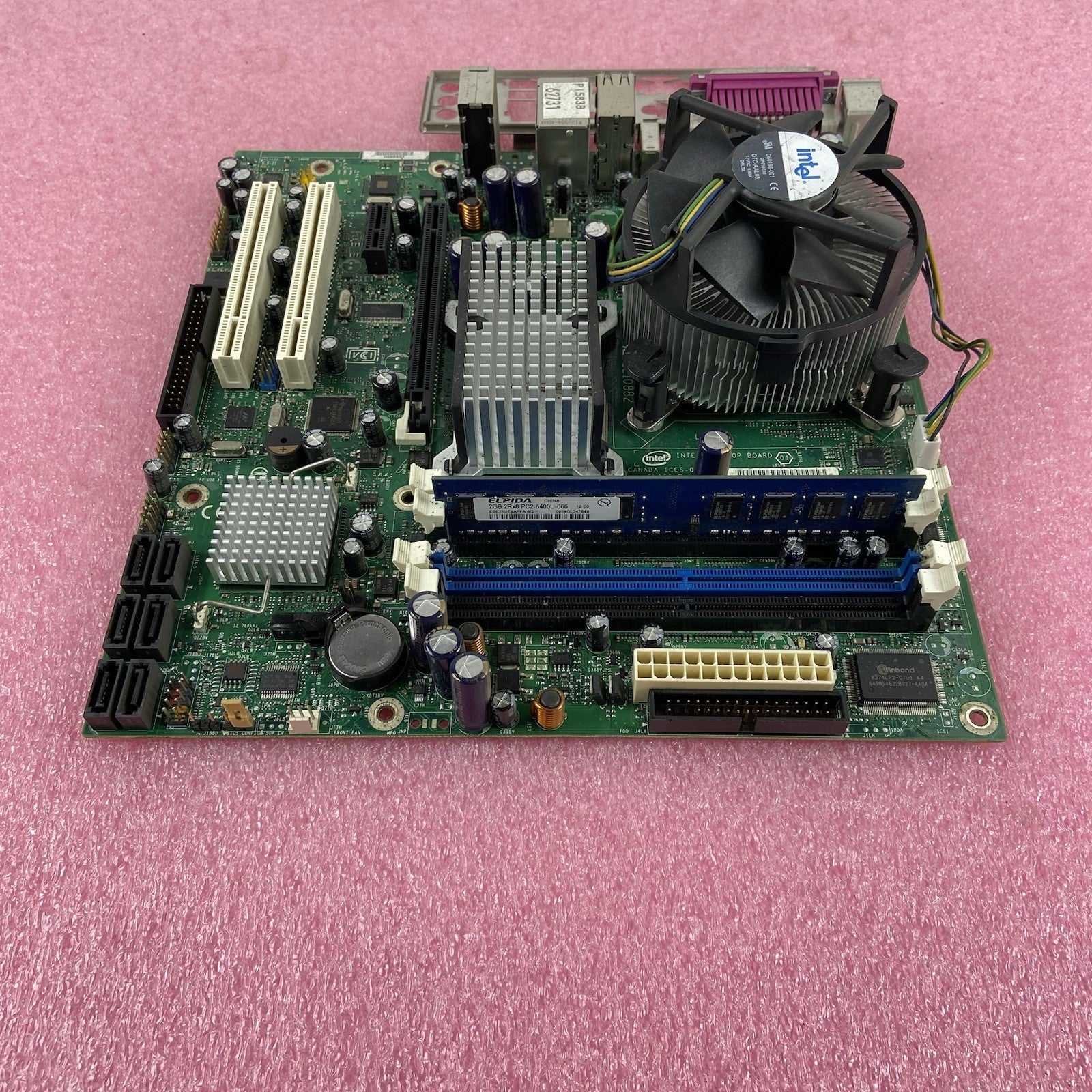 Intel DQ965GF Motherboard Intel Core 2 Duo 6400 2.13GHz 2GB RAM w/IO2