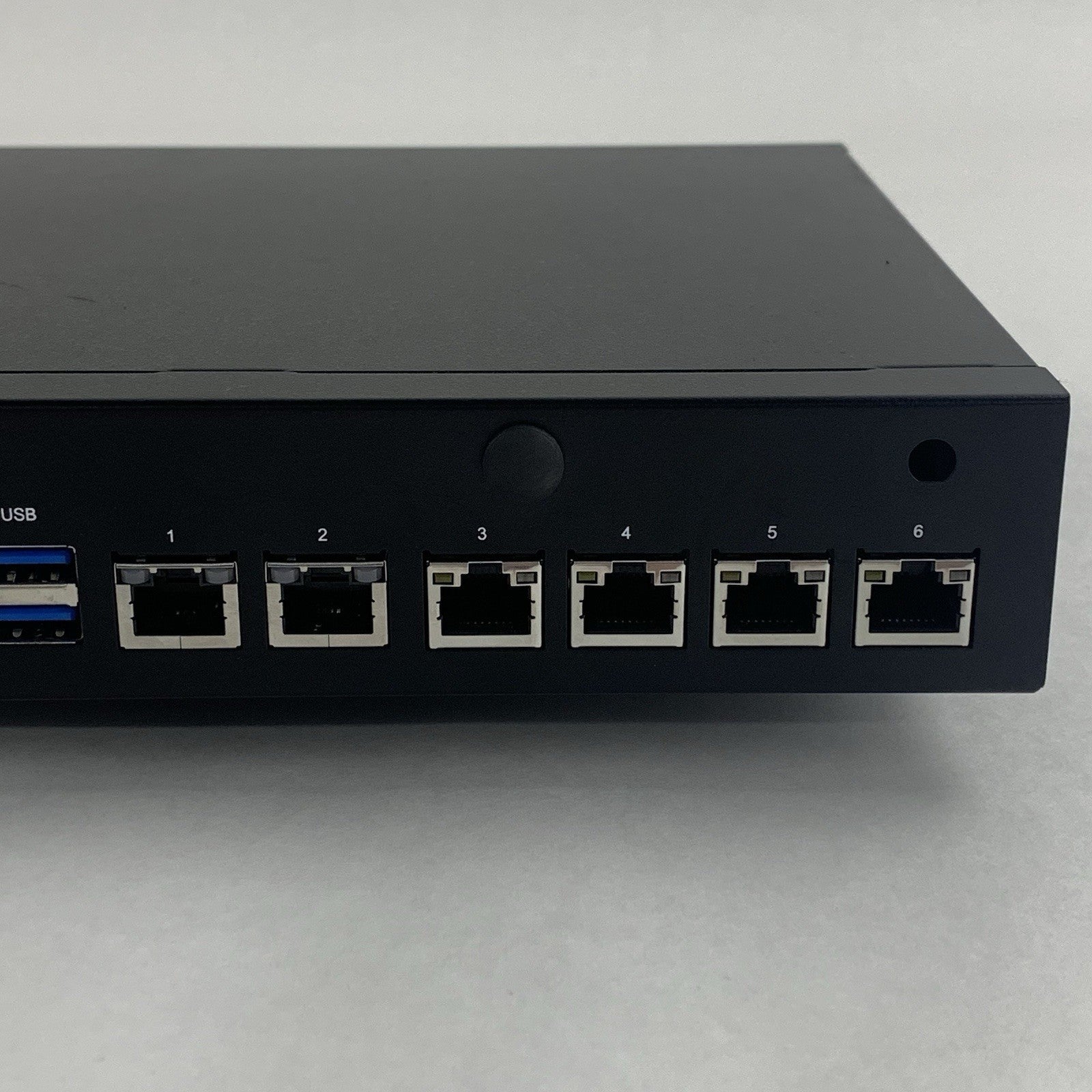 Lanner NCA-1513E Trustgrid Desktop Network Appliance No OS No Drive No AC7