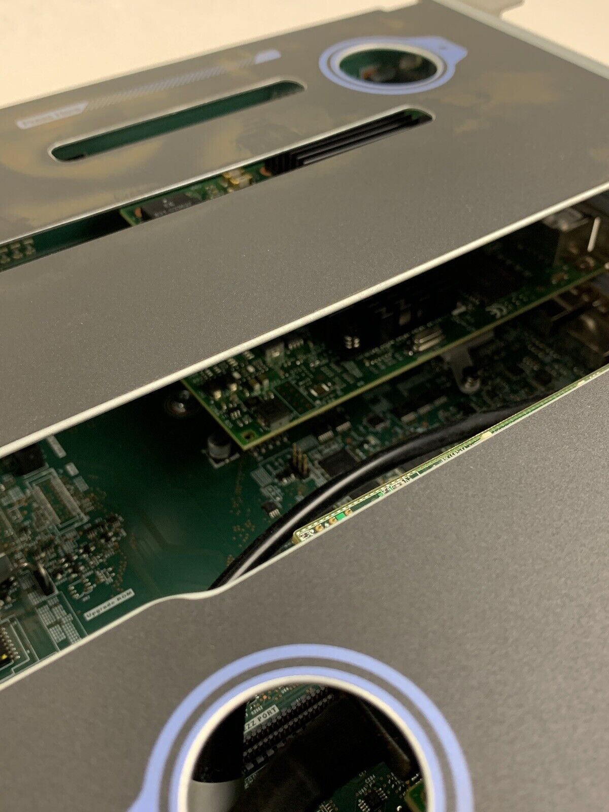 Cisco UCSC-C240-M3 2x Xeon E5-2640 2.5 GHz 64 GB RAM No OS No HDD