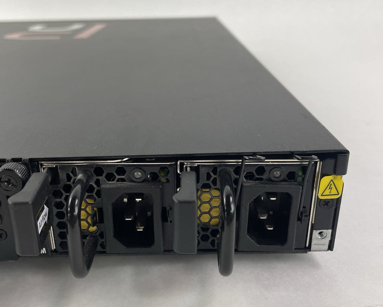 Pluribus Networks E68 Server Switch E3-1265Lv2 2.5GHz 16GB Ram No OS No HDD