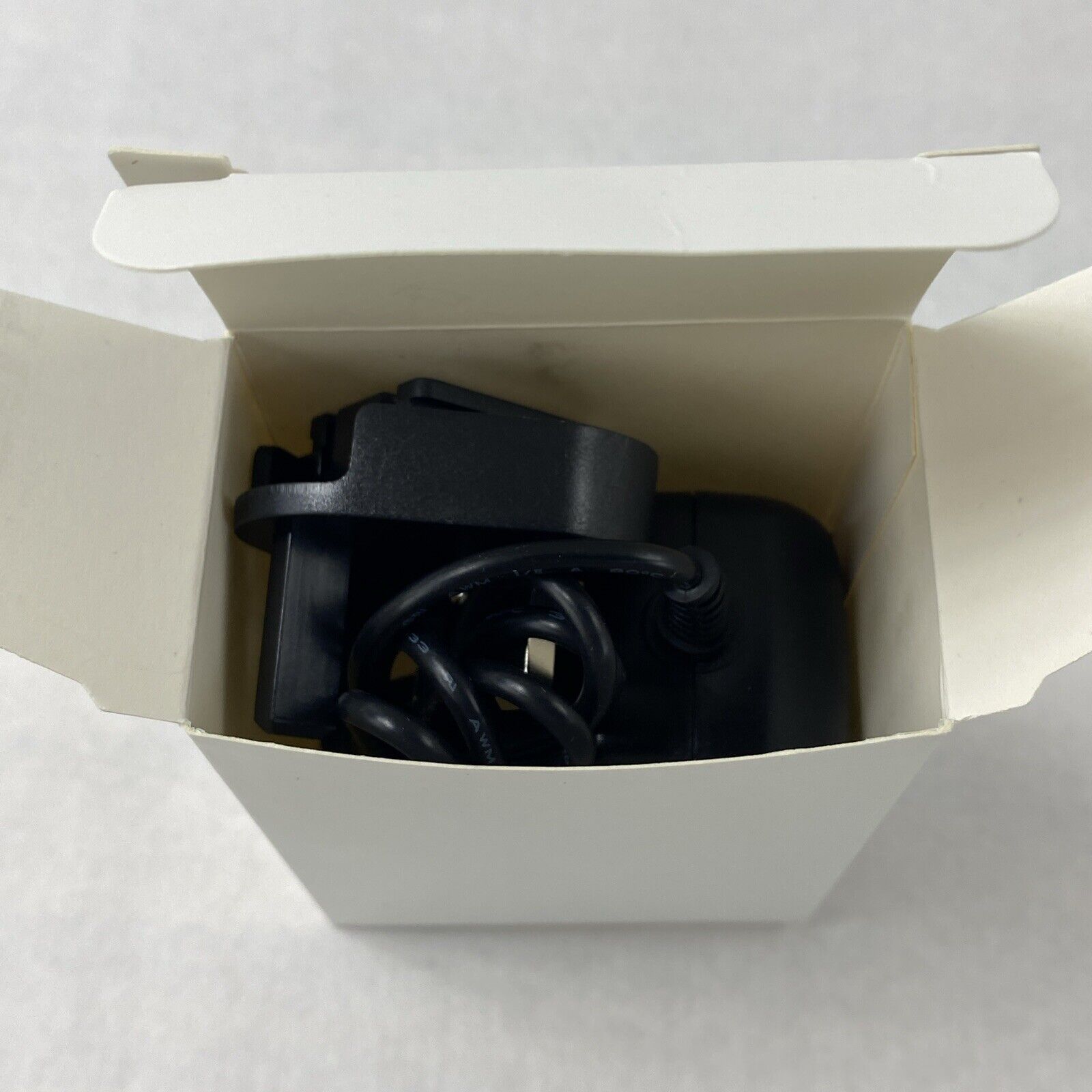 Unbranded BX18W-1201000 12V 1A AC/DC Adapter w/ International Wall Plug Adapters