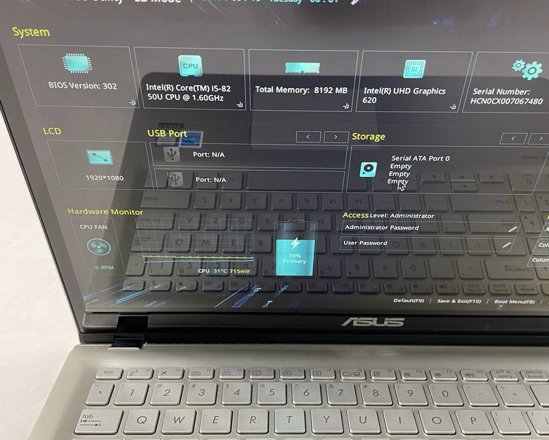 ASUS Q505U 15.6" Core i5-8250U 1.60 GHz 8 GB RAM No HDD No OS READ