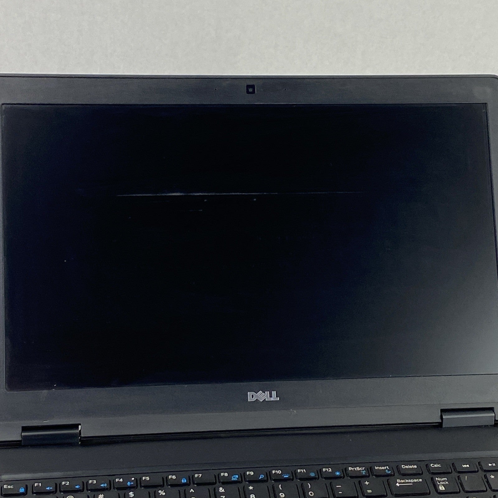 Dell Latitude 5580 Intel Core i5-7300U 2.6GHz 8GB RAM 15.6" No HDD No OS