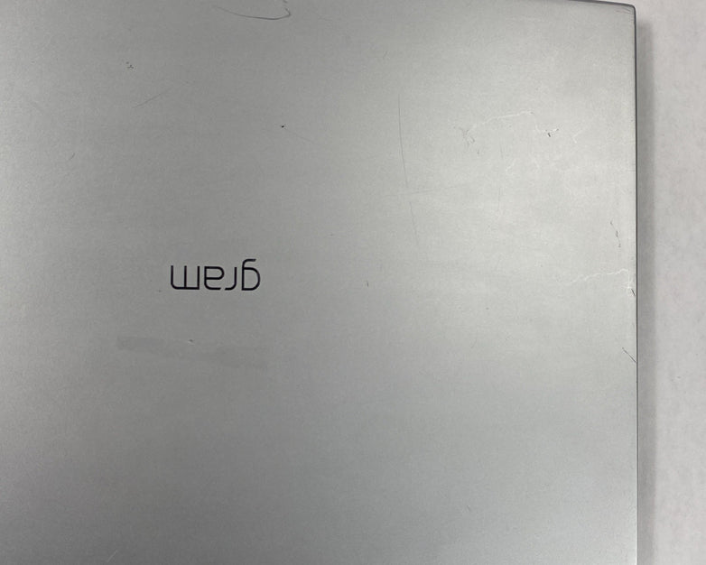 LG Gram 17Z90P-N.APS5U1 Intel Core i7-1165G7 2.80 GHz 16 GB RAM 17" No SSD No OS