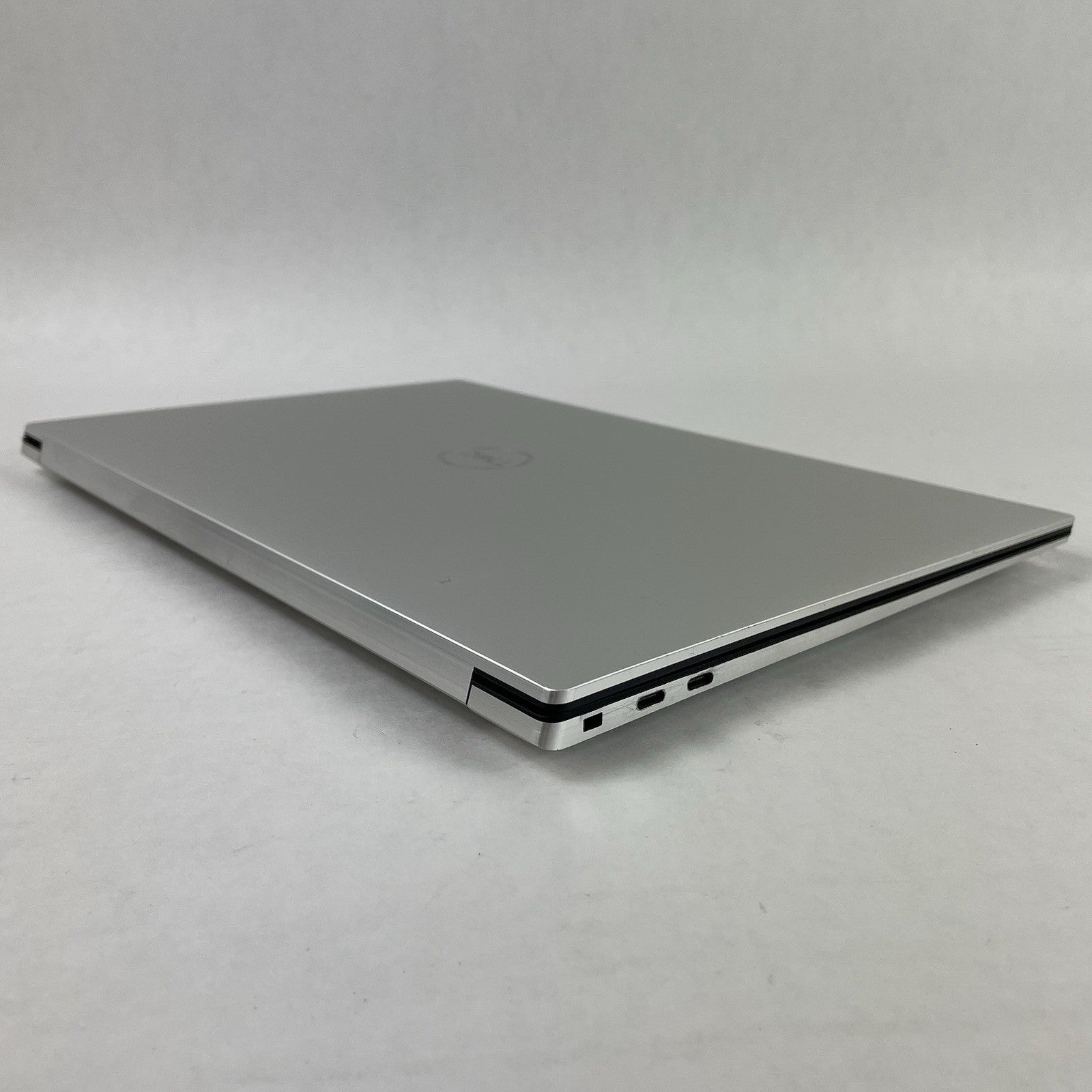 Dell XPS 15 9520 15.6" i7-12700H 2.27 GHz 16 GB RAM RTX 3050TI No SSD/OS/AC11