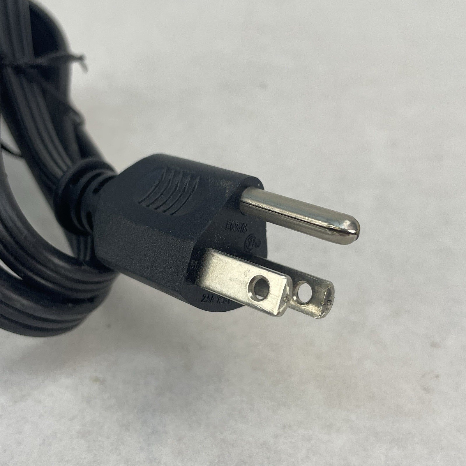 Dell LA130PM121 7.4mm Barrel 19.5V 6.7A 130W AC Adapter Lot of 52