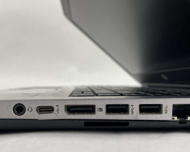 HP ProBook 640 G3 14" i5-7200U 2.50 GHz 8 GB RAM No SSD/OS/AC/Batt - Bad Corner