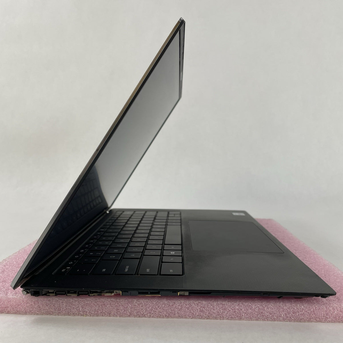 Dell Precision 5550 15.6" i9-10885H 2.40 GHz 8 GB RAM No SSD/OS/AC/Batt - READ5