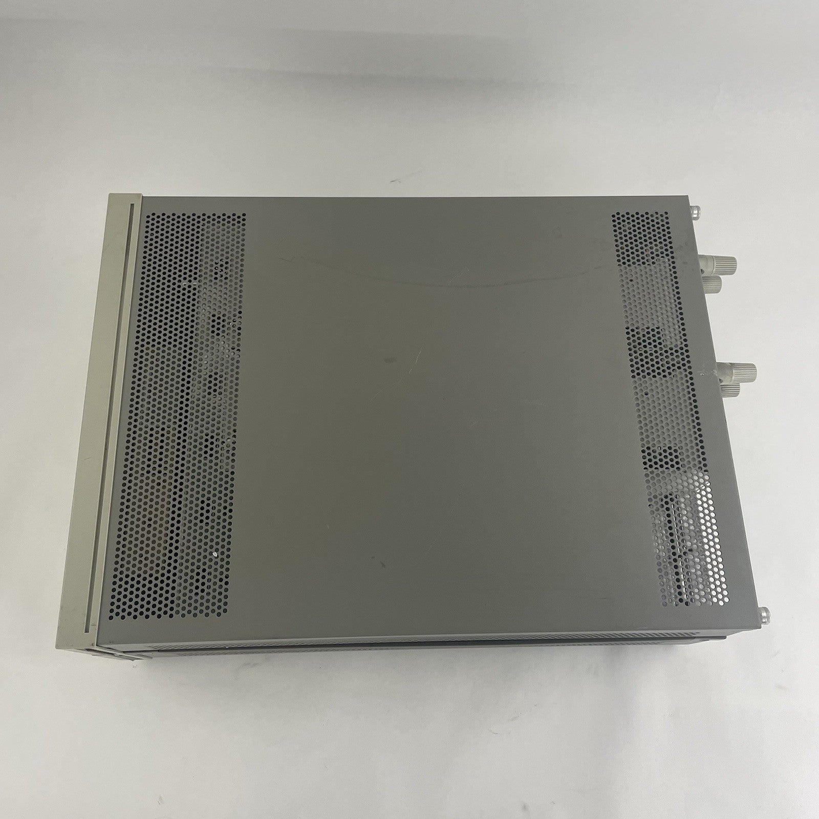 Agilent N3300A Electronic Load Mainframe 3x N3304A Module May Need Calibration10