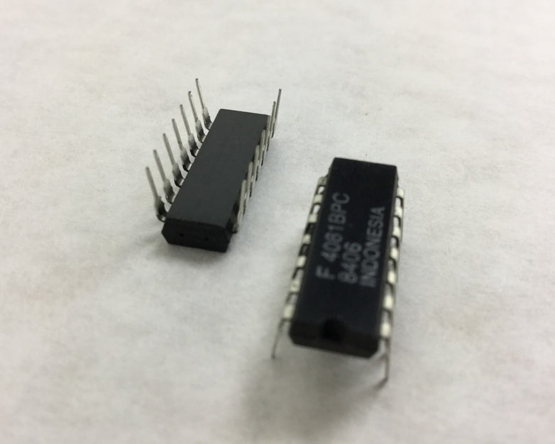 Genuine FAIRCHILD 4081BPC 14-Pin Dip Integrated Circuit  Lot of 25