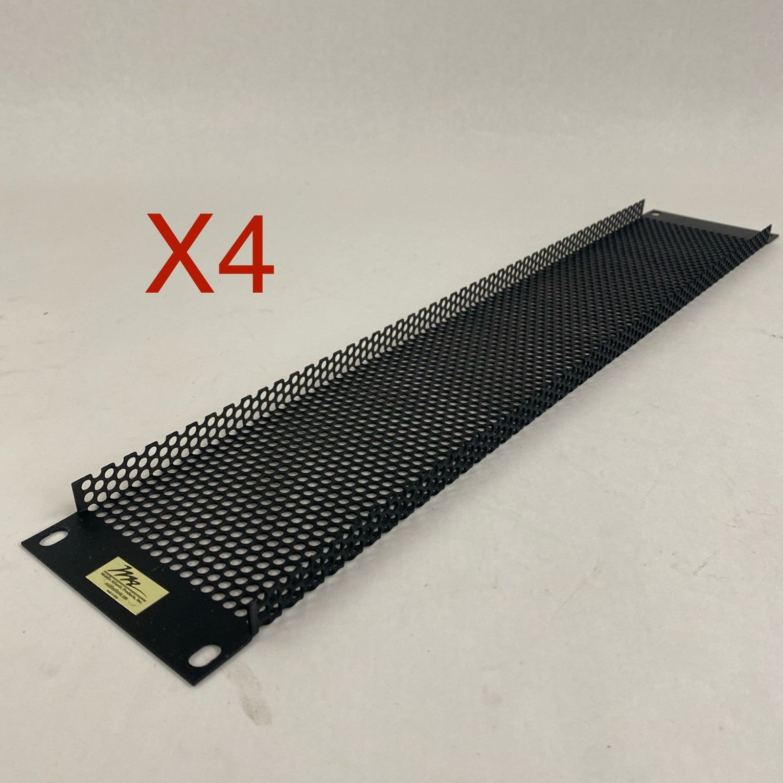 Middle Atlantic Products Vent Panels Rack Spaces 1/16" 19" Holes Lot of 40