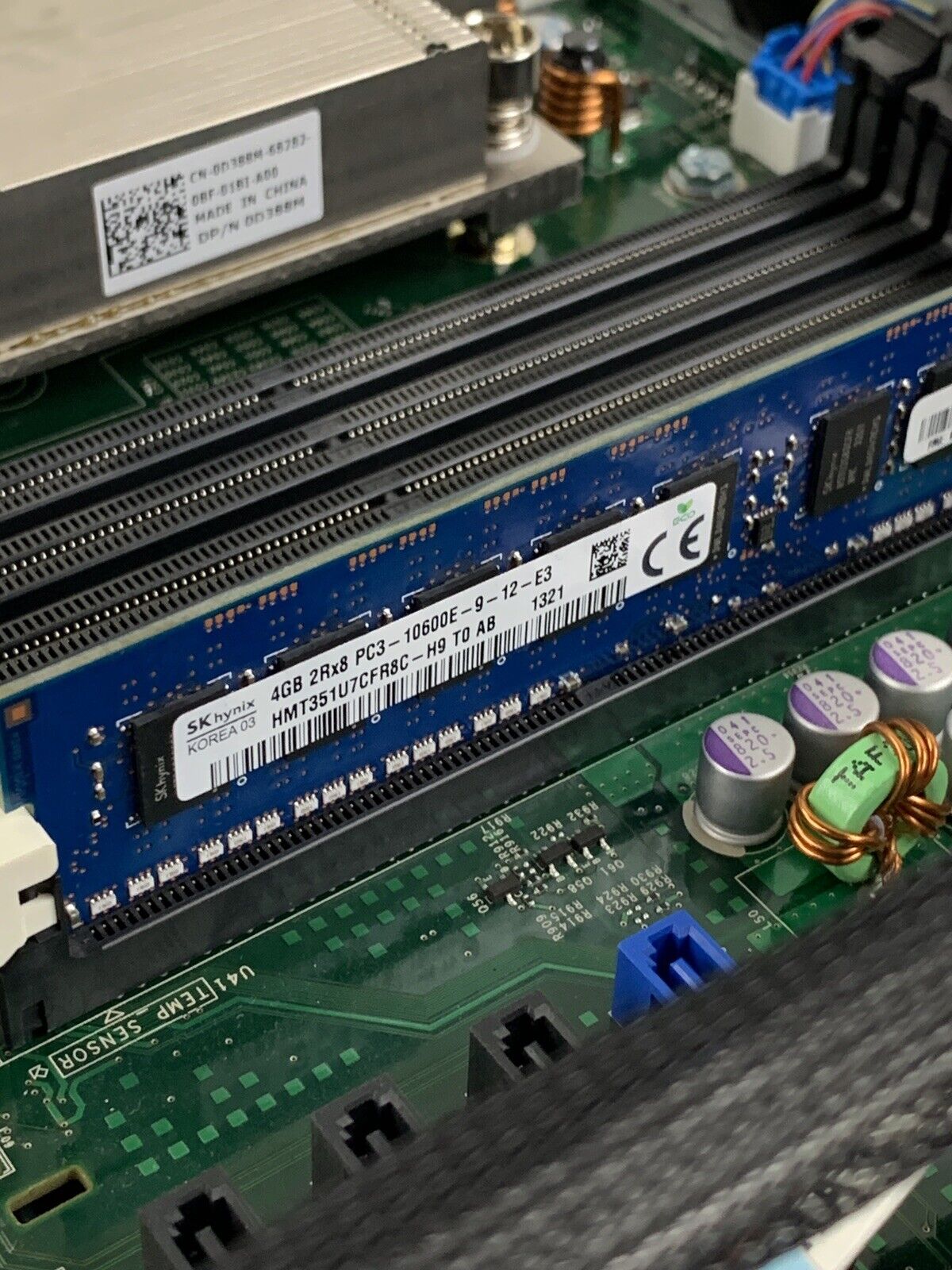 Dell PowerEdge R310 Intel Xeon X3450 2.67 GHz 4 GB RAM No Caddy No HDD No OS
